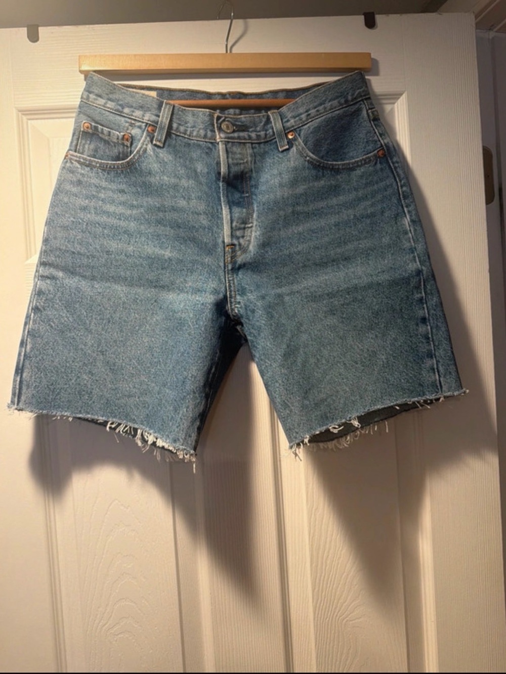 Levi's Midwash High-Rise Raw Hem Denim Shorts - Blue